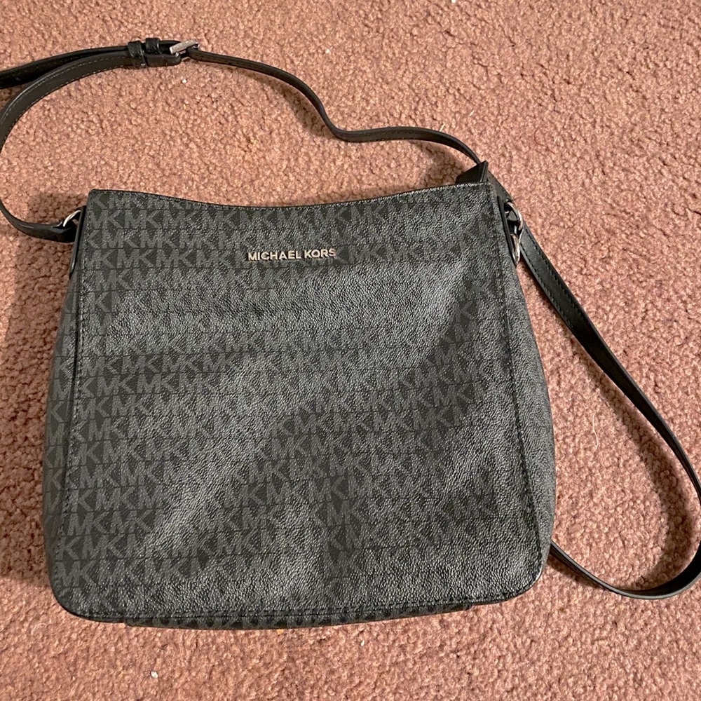 Michael Kors Jet Set Travel Large Messenger